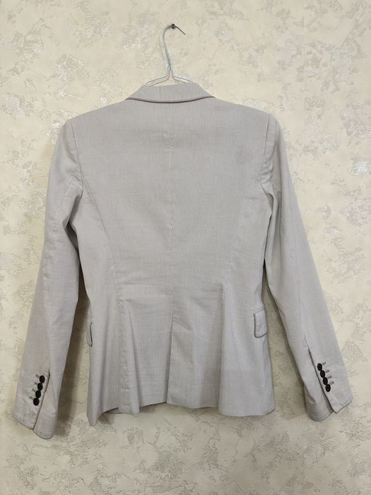 Пиджак женский бежевый Zara