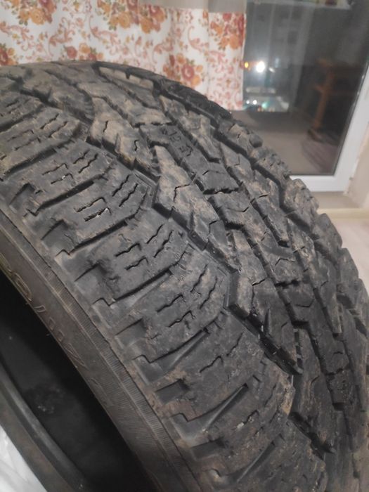 Комплект всесезонных шин Нокиан на 20 диски