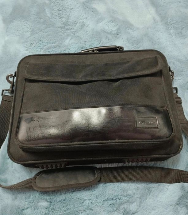 Laptop Dell Inspirion 1525 +geanta Targus