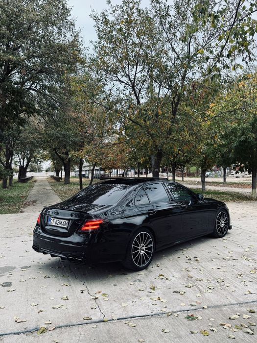 Mercedes E220d AMG 9g-Tronic