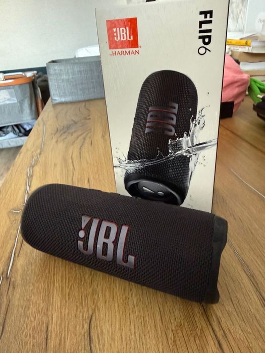 Продам JBL Flip 6