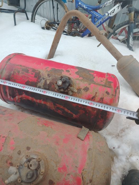 Продам автомобильные газовые баллоны