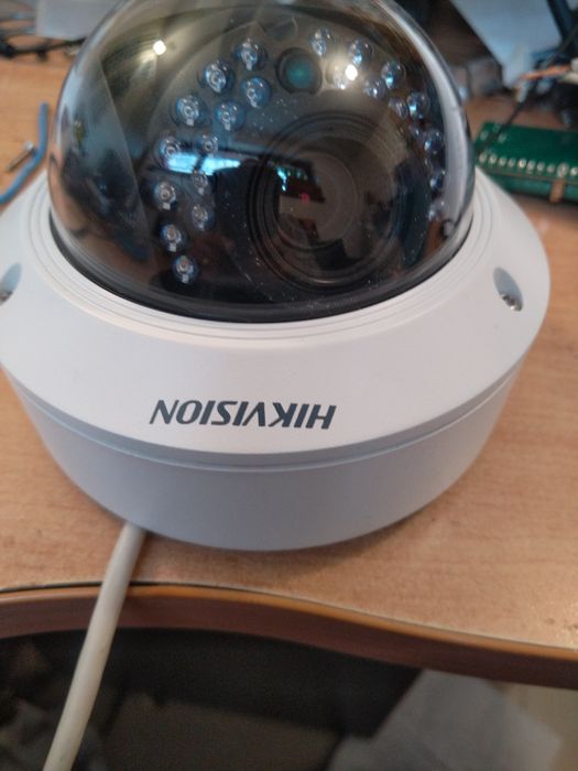 Camera video IP dome  2mp utilizată 10 buc