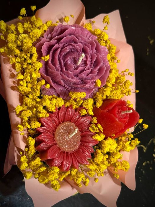 Букет от соеви свещи