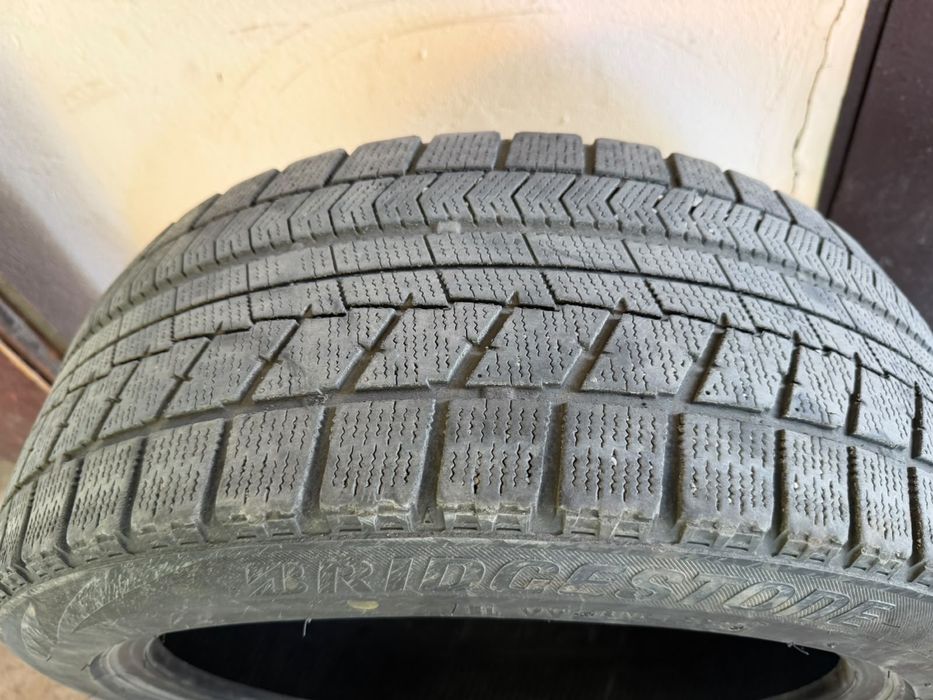 Шины липучка 235/45/R18