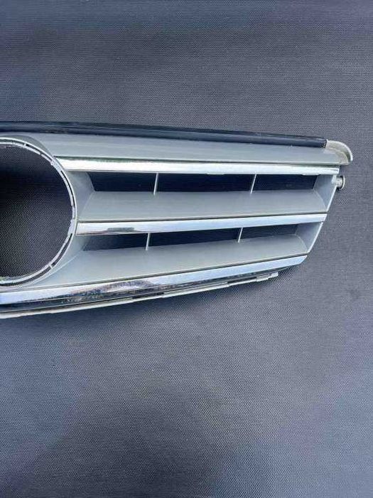 Решетка Mercedes C204