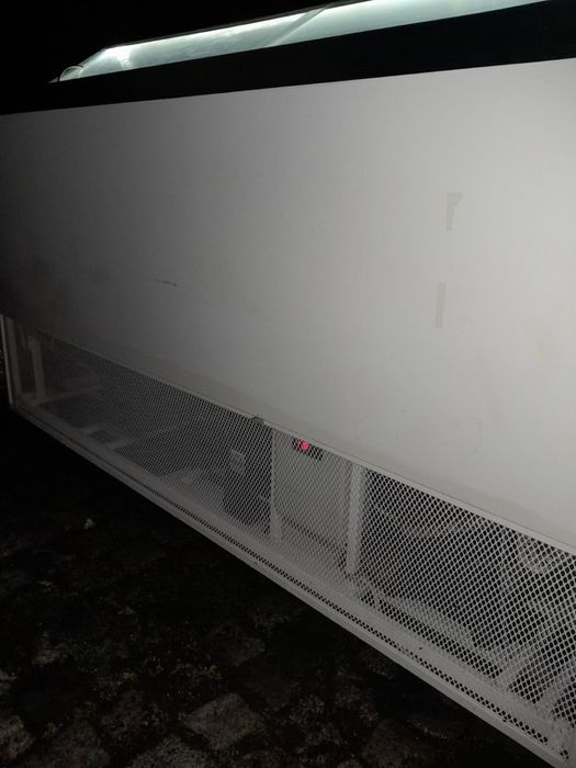 Минусова витрина за украсен сладолед