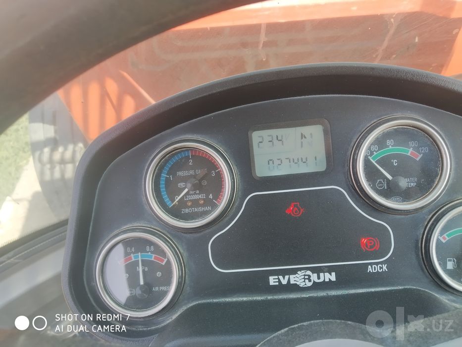 PAGRUZCHIK 1.8 kubli2021yil  sotikadi tireding xizmatiam bor