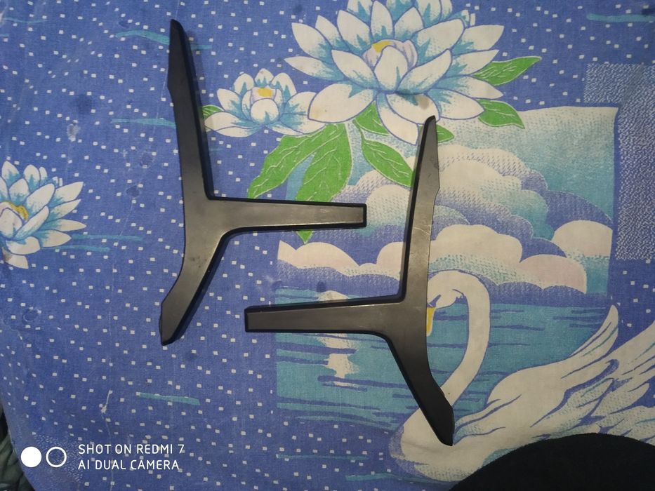 Продаются ножки от телевизора