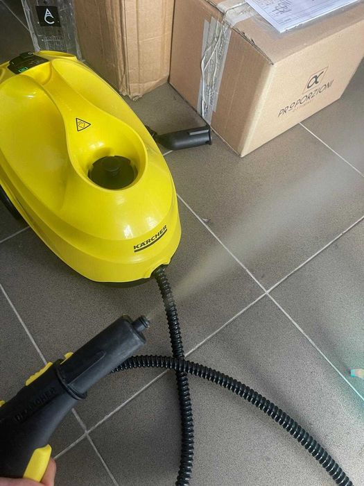 Aparat de curățat cu abur Kärcher SC 3 , Presiune: 3,5 bar, Preîncălzire: 30 s, Putere: 1900 W, Suprafață: 75 m², Rezervor: 1 l