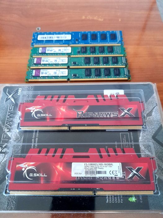 Vând Rami ddr3 cu răcire  gaming și fără noi