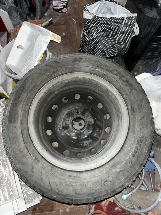 Колесо с диском 205/70 Размер 15