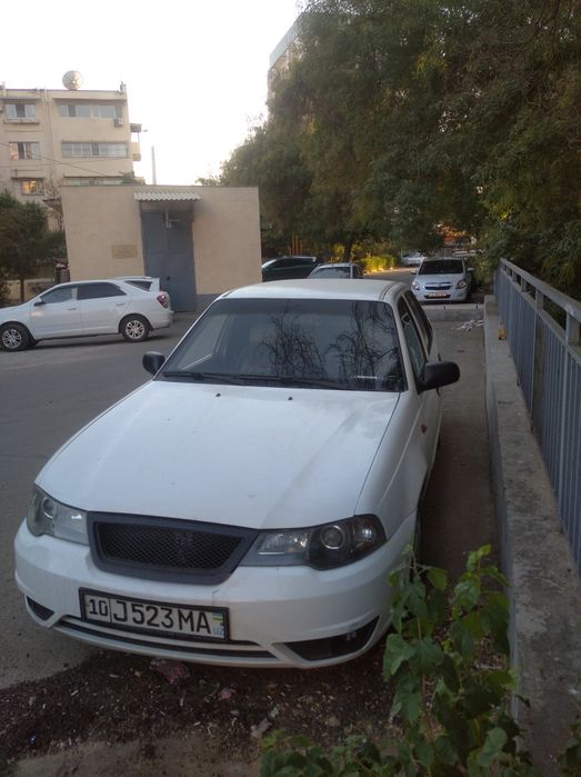 Neksya 2 xolati yaxshi metan gazi bor 100 talik