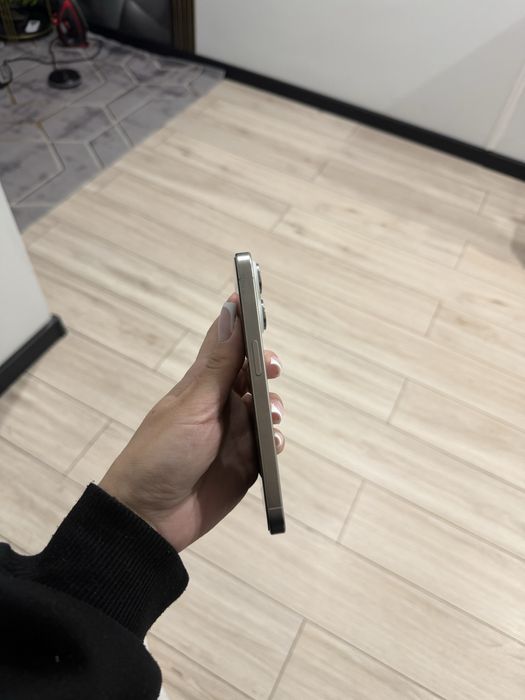 Продам iPhone 15 Pro 128GB, белый