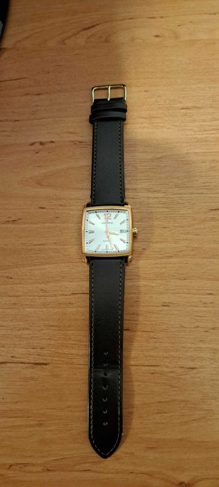 Vand ceas Candino, elvetian, placat cu aur roz,ca nou