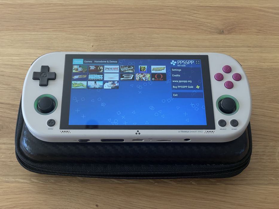 Trimui Smart Pro 256GB – Consolă Retro NOUĂ + Husă