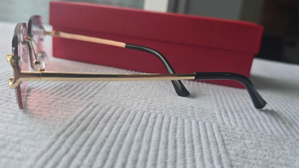 Ochelari de soare Cartier Diamond Cut roz. Transport Gratuit