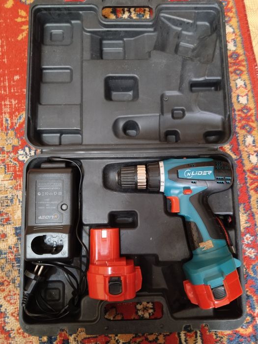 Шуруповерт Lider Б/У продам.