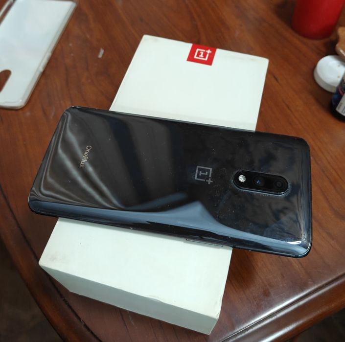 Oneplus 7. Состояние хорошее