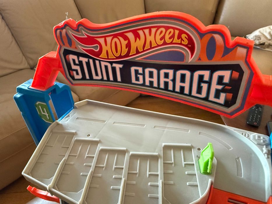 Parcare Hot Wheels Stunt Garage