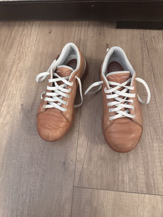 Adidasi Reebok mar.38,5