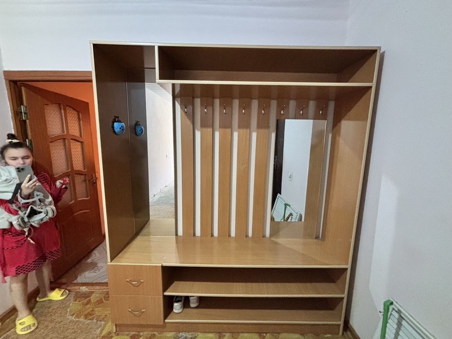 Прихожка, вешалка для прихожки