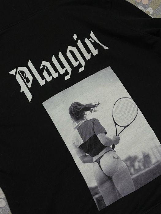 Толстовка черная.