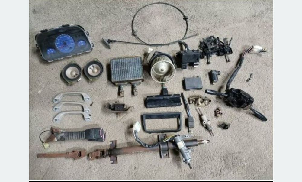 Dezmembrez piese Tico , accept schimb cu jante.bluza jucări