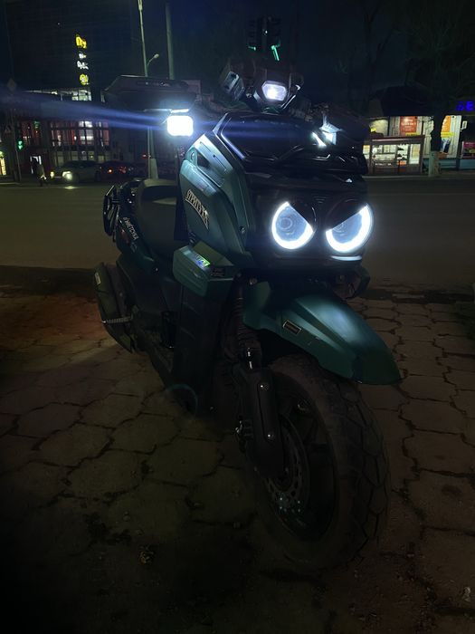 Продам скутер танк 150