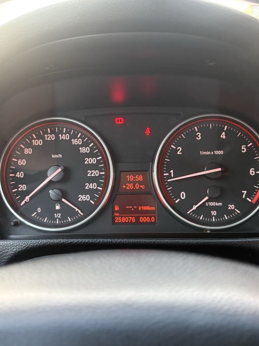 BMW E90 2.0i 143 к.с.