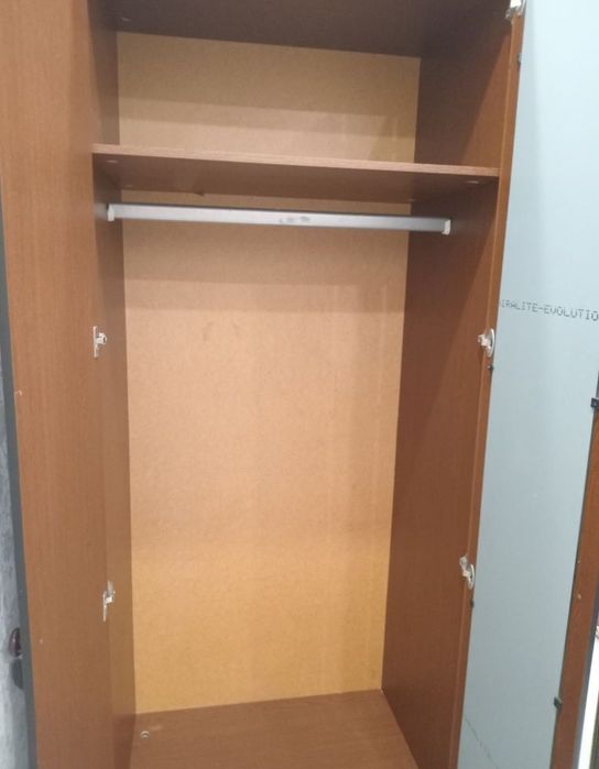 Шкаф/шифоньер сатылады.