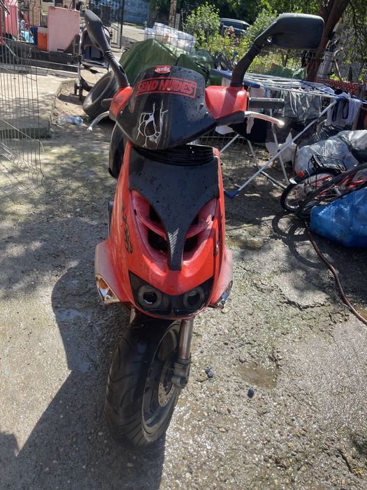 Scuter aprilia sr 80