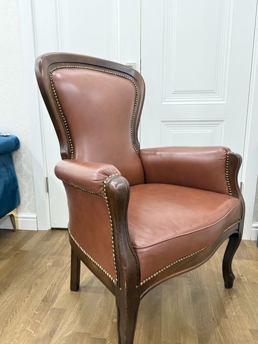Кресло кожаное Amadeus
