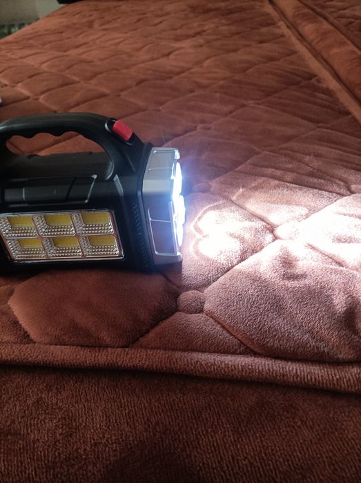 Презареждащи къмпинг лампа