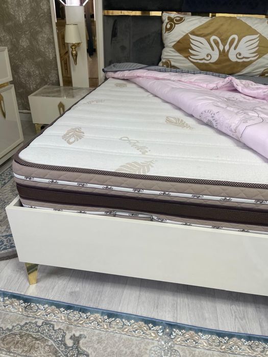 Турецкий спальный гарнитур