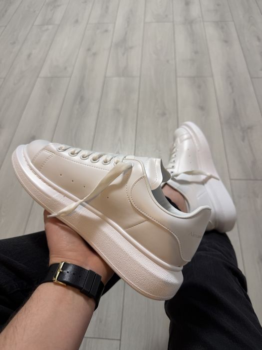 Adidasi Barbati Alexander Mcqueen Full Alb!