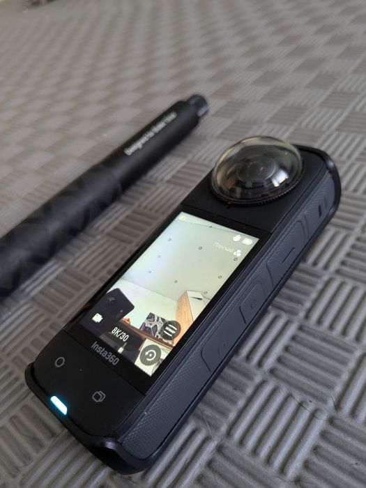 Insta 360 x4 в хорошем состоянии