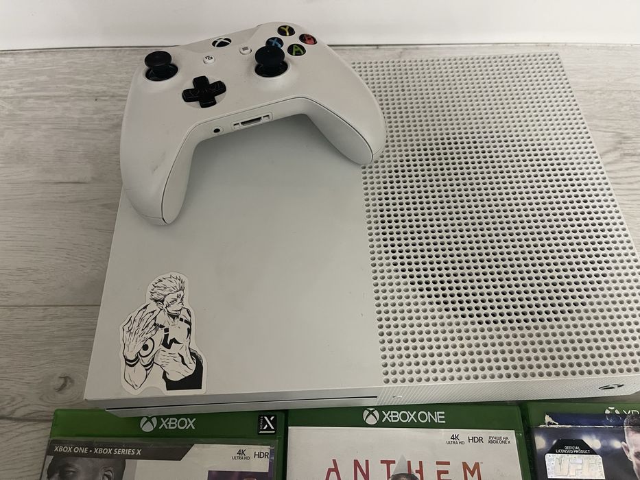 продам Xbox one S 1tb