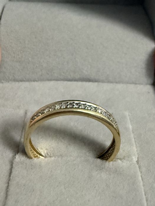 Бриллиантовое кольцо