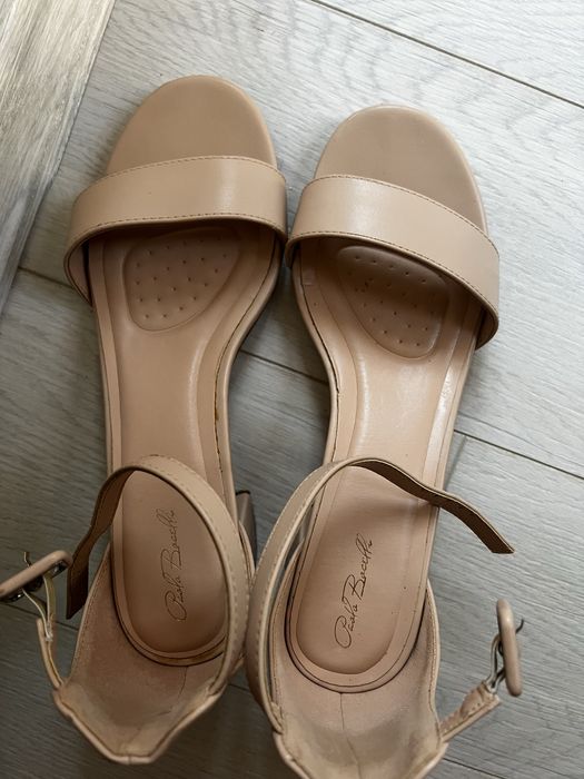 Летни ниски сандали