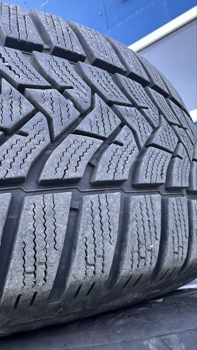 Cauciucuri de iarna Dunlop 205/50/R17