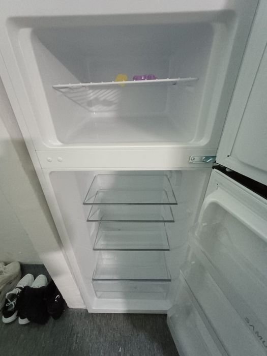 Frigider cu congelator