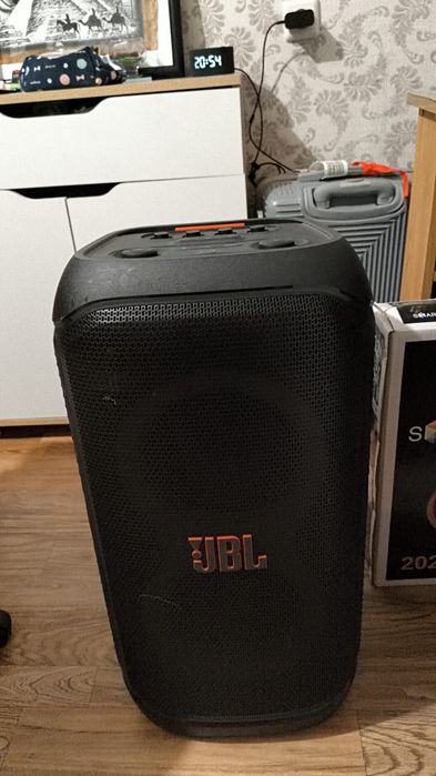 Продам колонку JBL Partybox 320