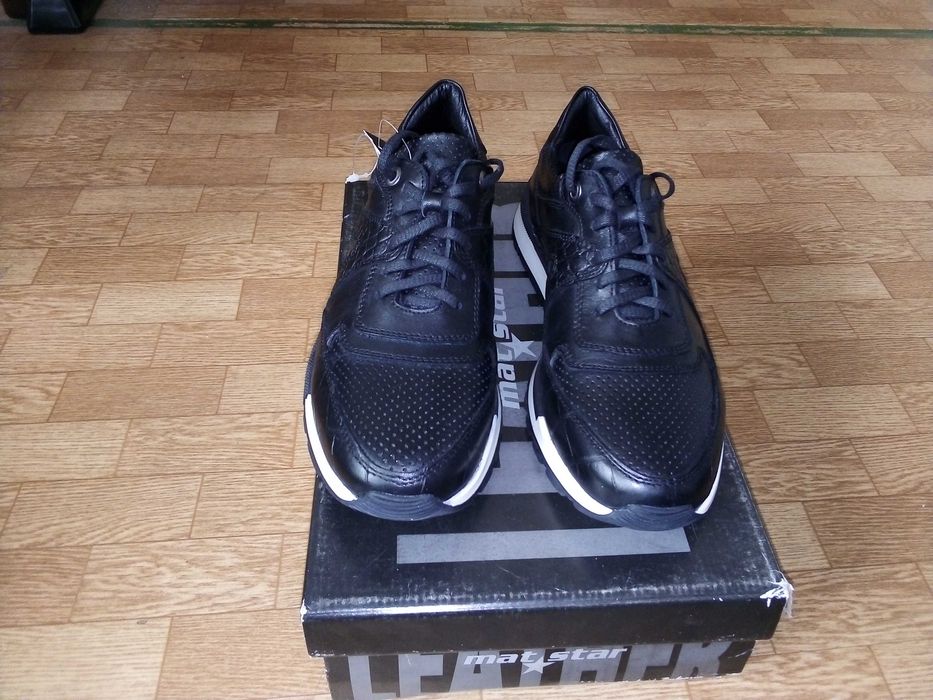 Спортни обувки естествена кожа