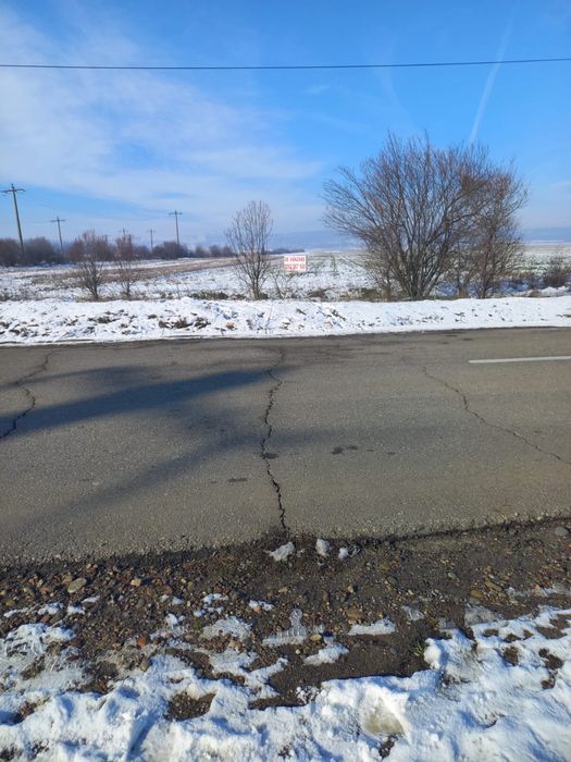 Vand teren intravilan Zlatarei (strada principala)