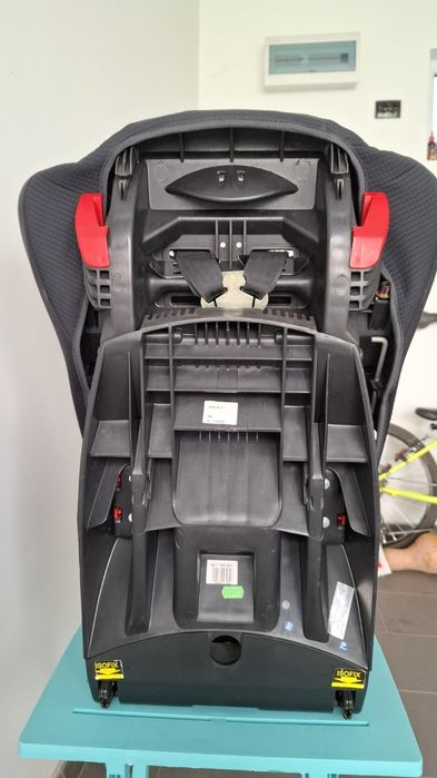 Стол за кола Bebe Confort - Iseos, 9-18 kg, Isofix, Total Black