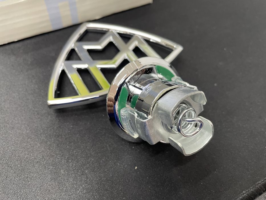 Emblema Metalica Capota Maybach