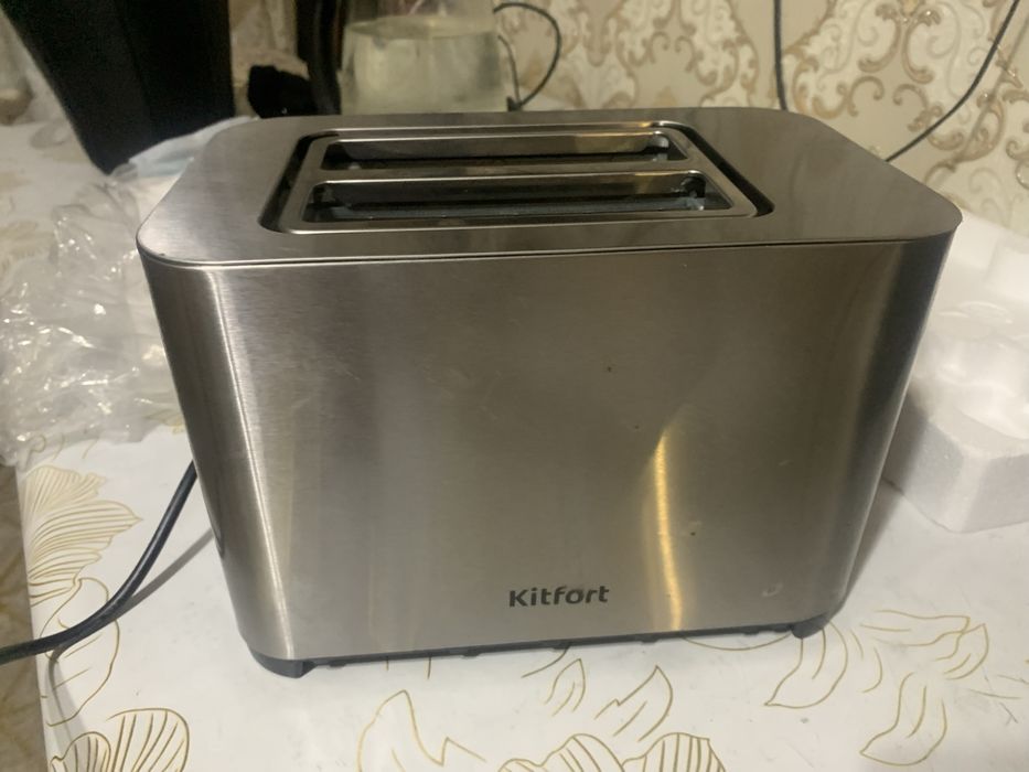 Продам  тостер. KT 2048