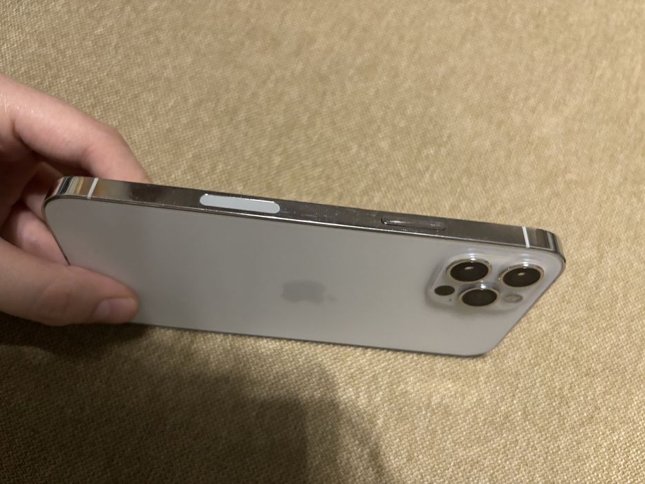 Iphone 12 pro смартфон б/у 256гб