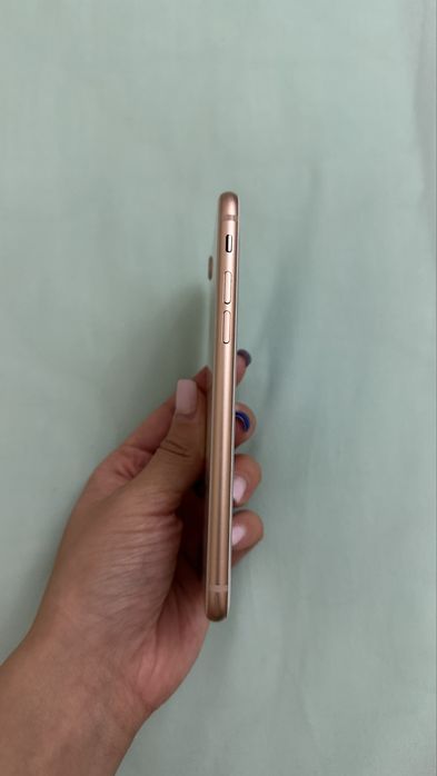iPhone 8